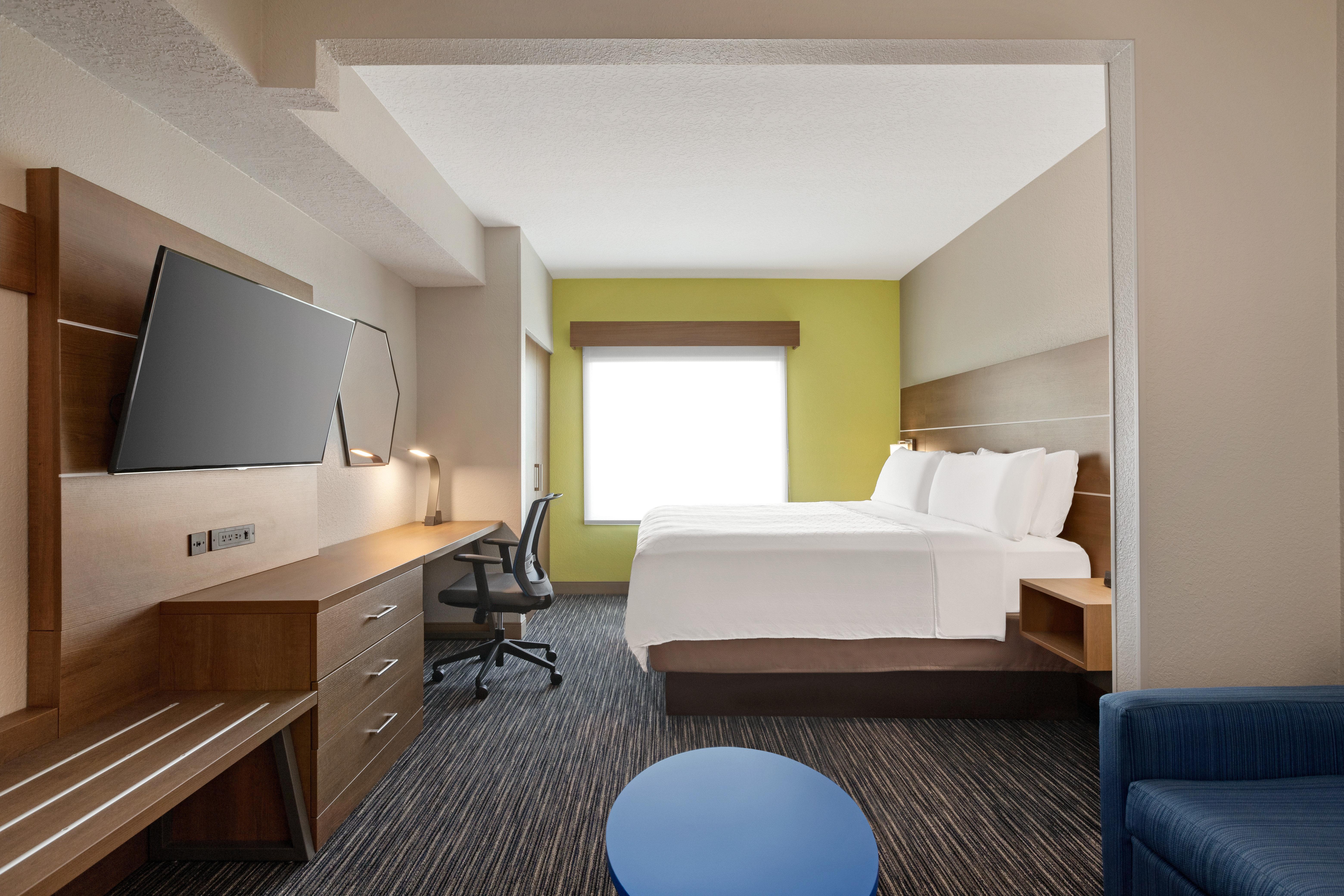 Holiday Inn Express & Suites Pembroke Pines-Sheridan St By Ihg Exterior photo
