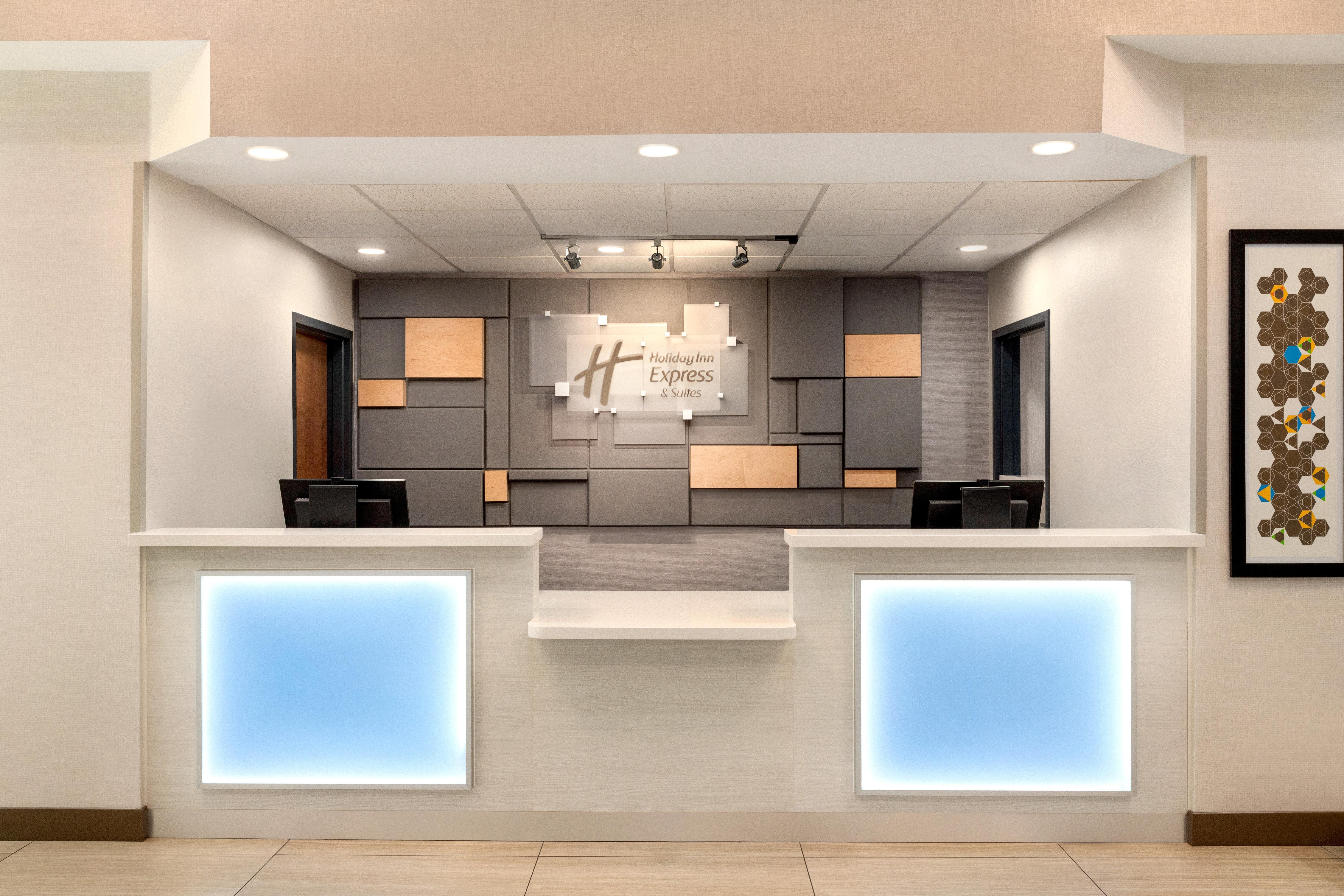 Holiday Inn Express & Suites Pembroke Pines-Sheridan St By Ihg Exterior photo